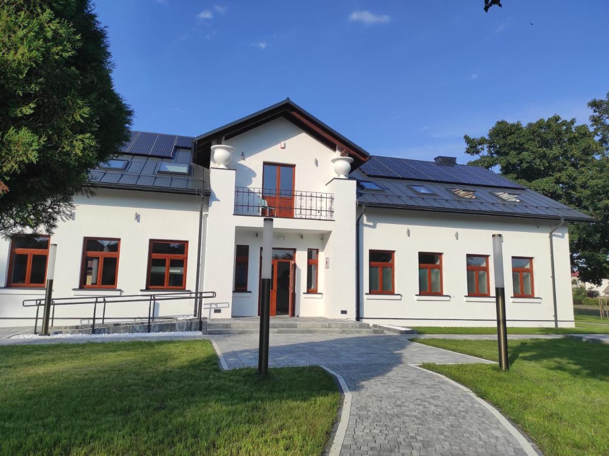 Pensjonat Dominikanski Krasnobród Exterior foto